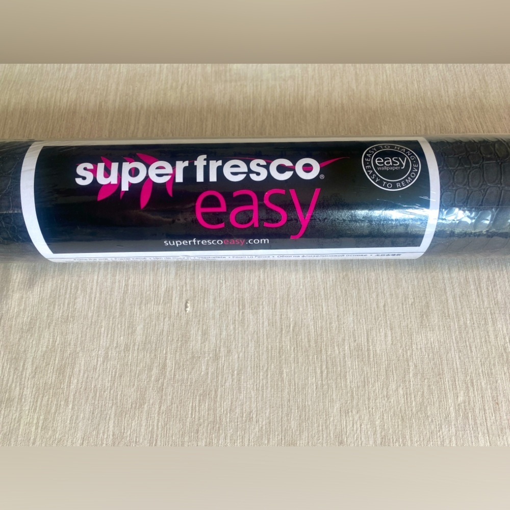 NWT Super Fresco Easy Wallpaper 1 Roll 32-659 Crocodile Black 10.05m x .52m
